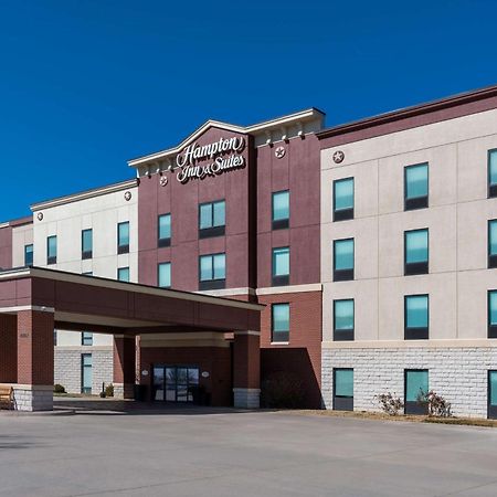 Hampton Inn & Suites Dodge City Boot Hill Casino Exterior photo